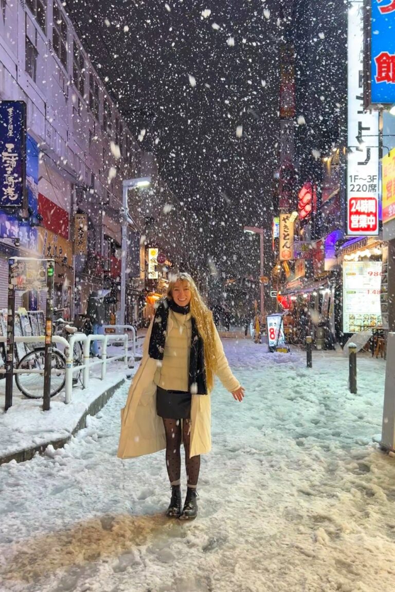 Packing List: Best Clothes & Outfits to Wear in Tokyo in Winter